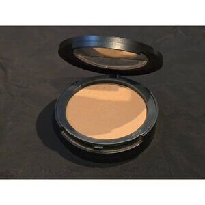 Ulta Double Duty Wet & Dry Pressed Powder Foundation Compact Makeup